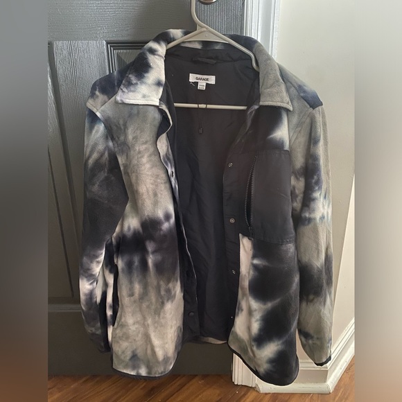 Garage Jackets & Blazers - Garage tie dye fleece shacket with zipper
